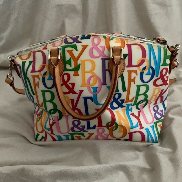 Pochette Vintage Dooney & Bourke Doodle - Toile Enduite Multicolore - Grande Taille